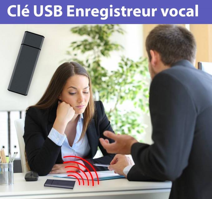 Clé USB avec enregistreur vocal intégré