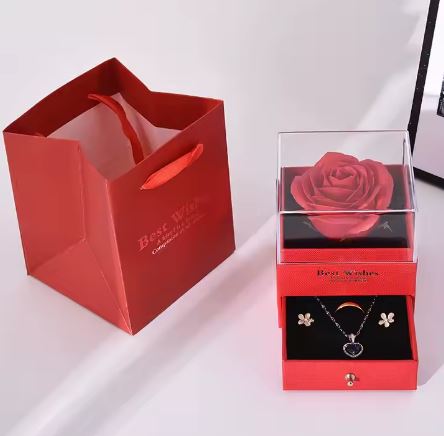 Coffret Rose Éternelle & son Collier d'Amour