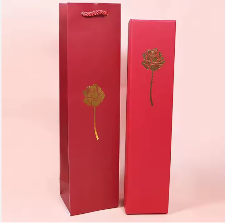 La Rose Ăternelle et ses bijouxđč