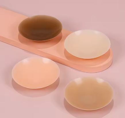 Cache-tétons invisible réutilisable