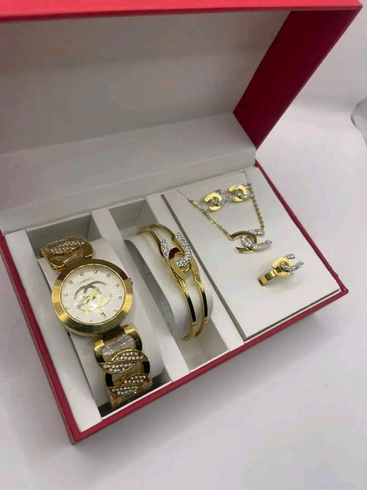 Ensemble de montre et bijoux en or plaqué