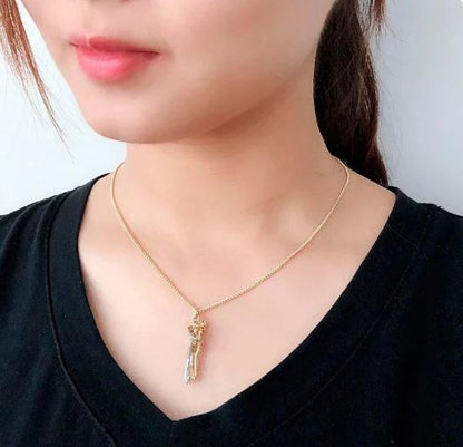 Collier Amour - L'union éternelle à moitié prix